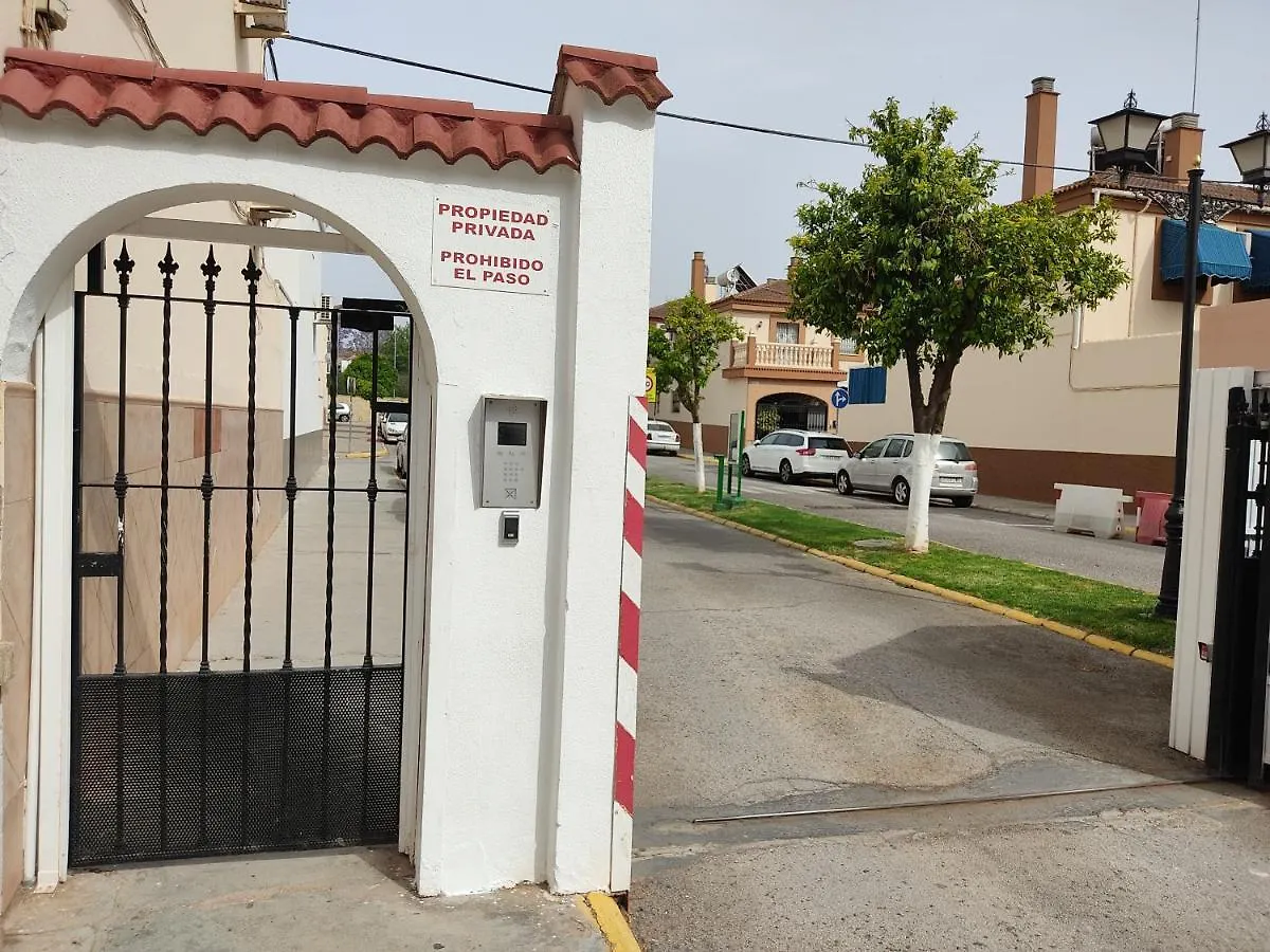 Montequinto Apartamento 50M En Semisotano Apartment Dos Hermanas